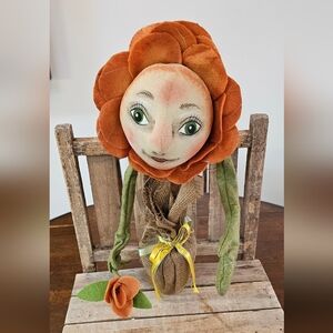 Gallerie II Joe Spencer Blossom Sunflower Figurine